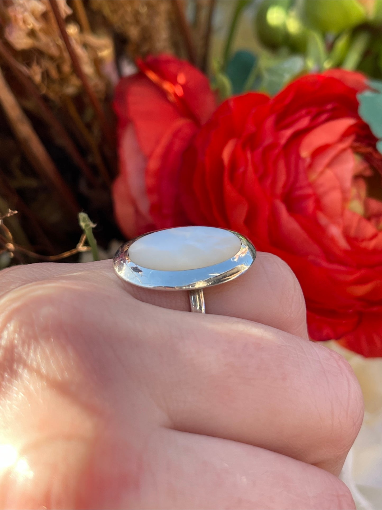 Vintage Sterling Silver Mother Of Pearl Ring Q