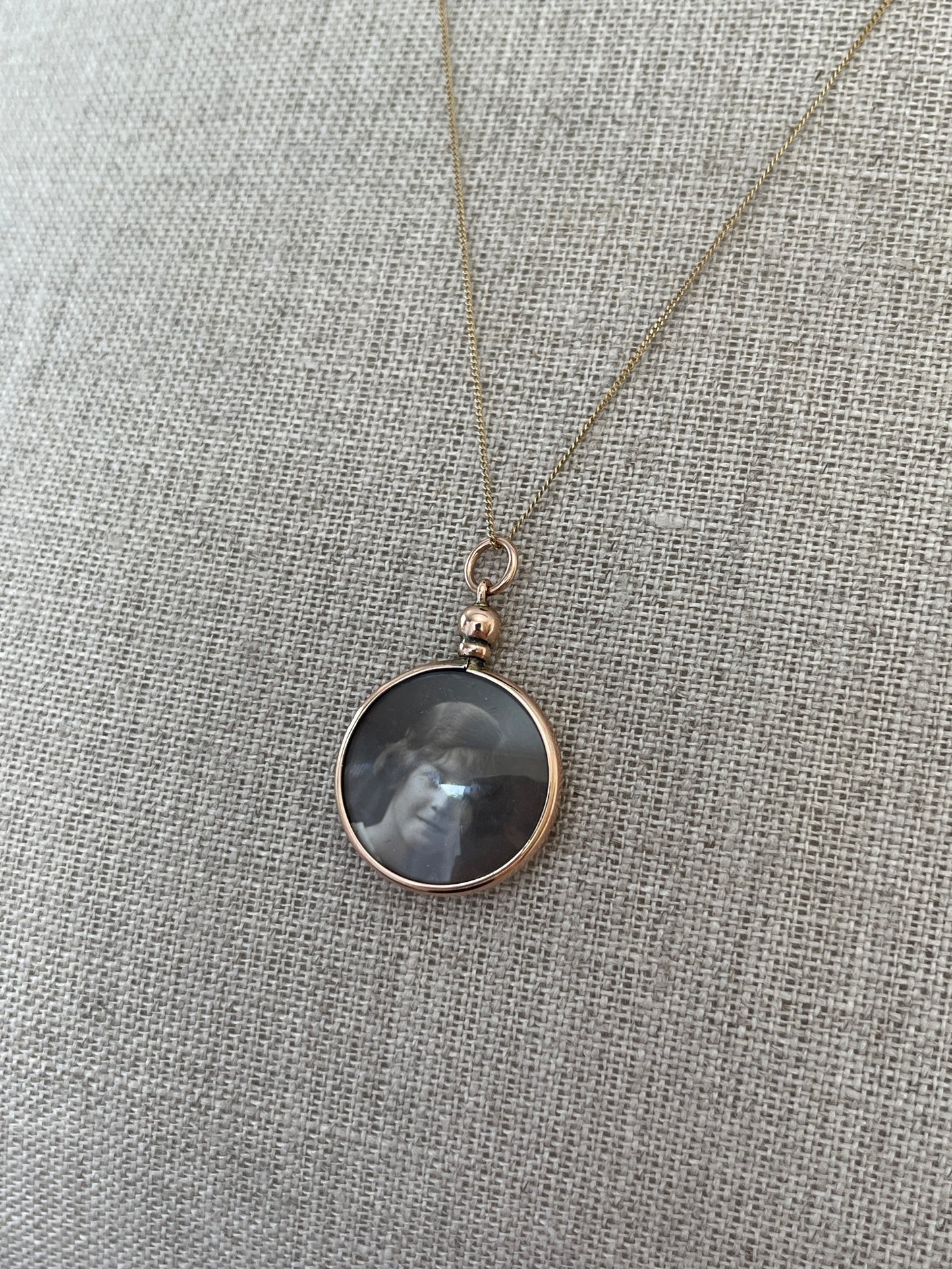 Antique 9ct Gold Glass Locket Double Sided Edwardian 1905 2.8g
