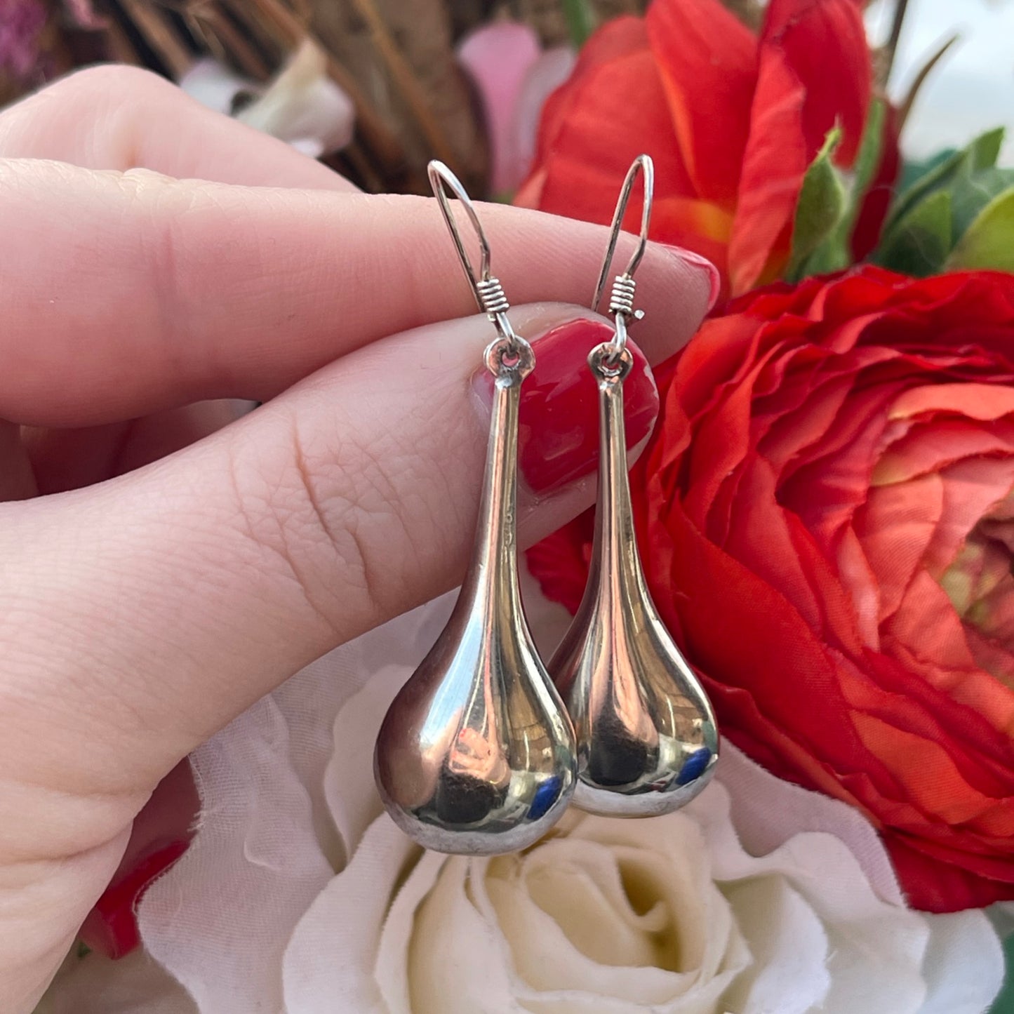 Vintage Sterling Silver Glossy Large Teardrop Earrings