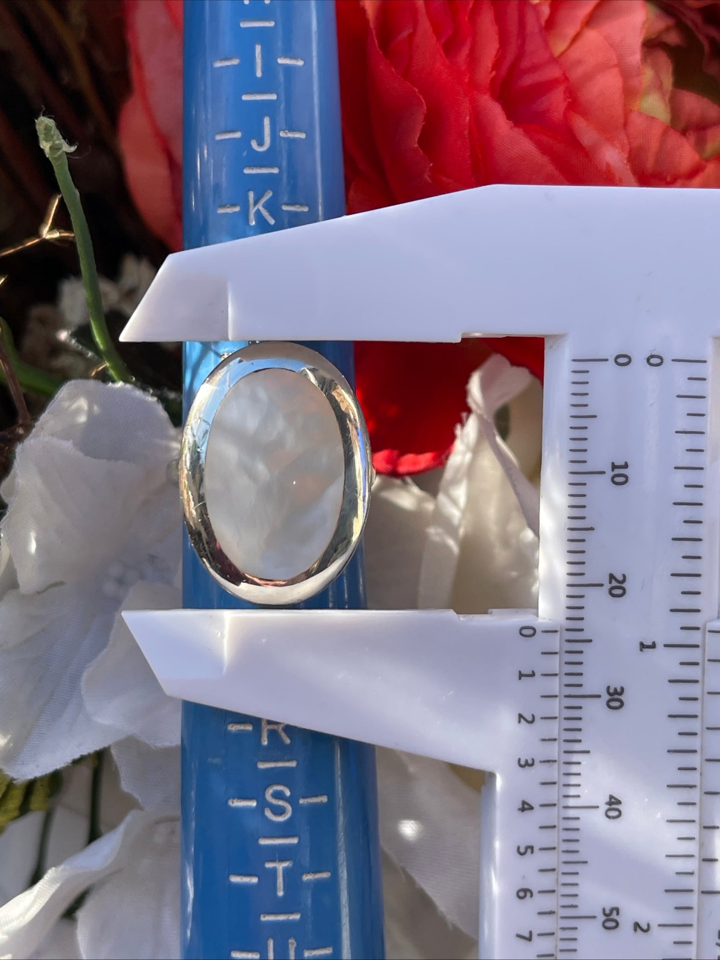 Vintage Sterling Silver Mother Of Pearl Ring Q