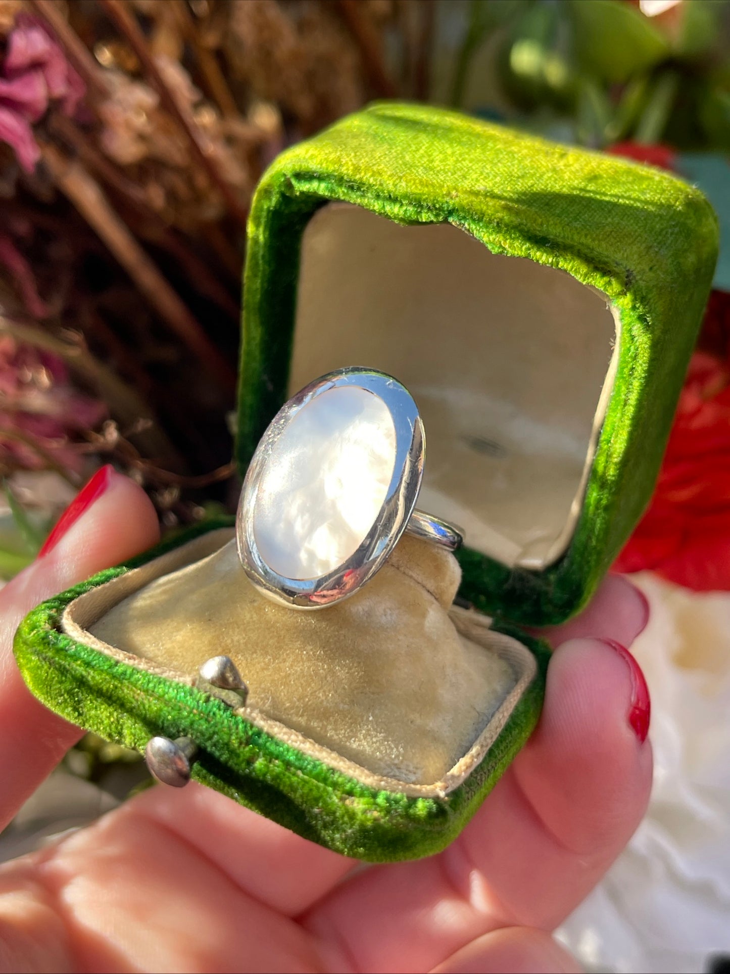 Vintage Sterling Silver Mother Of Pearl Ring Q