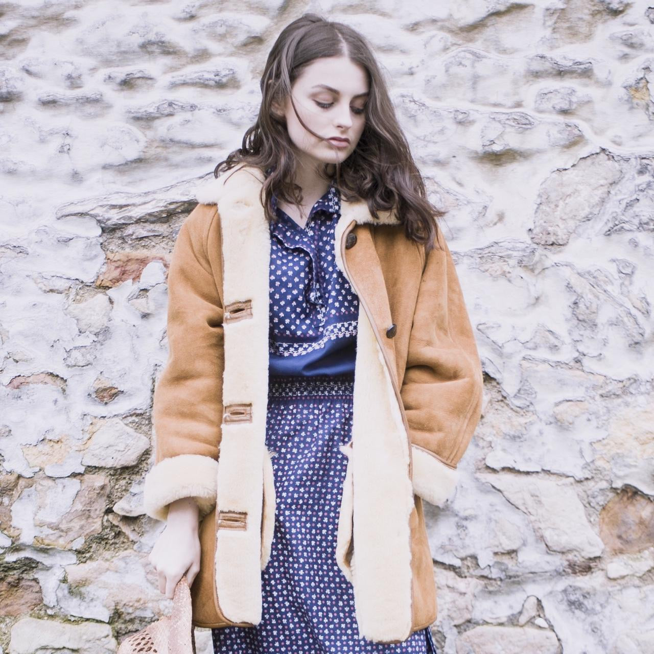 Vintage midi/maxi dress in blue western ditsy print with ruched sleeve