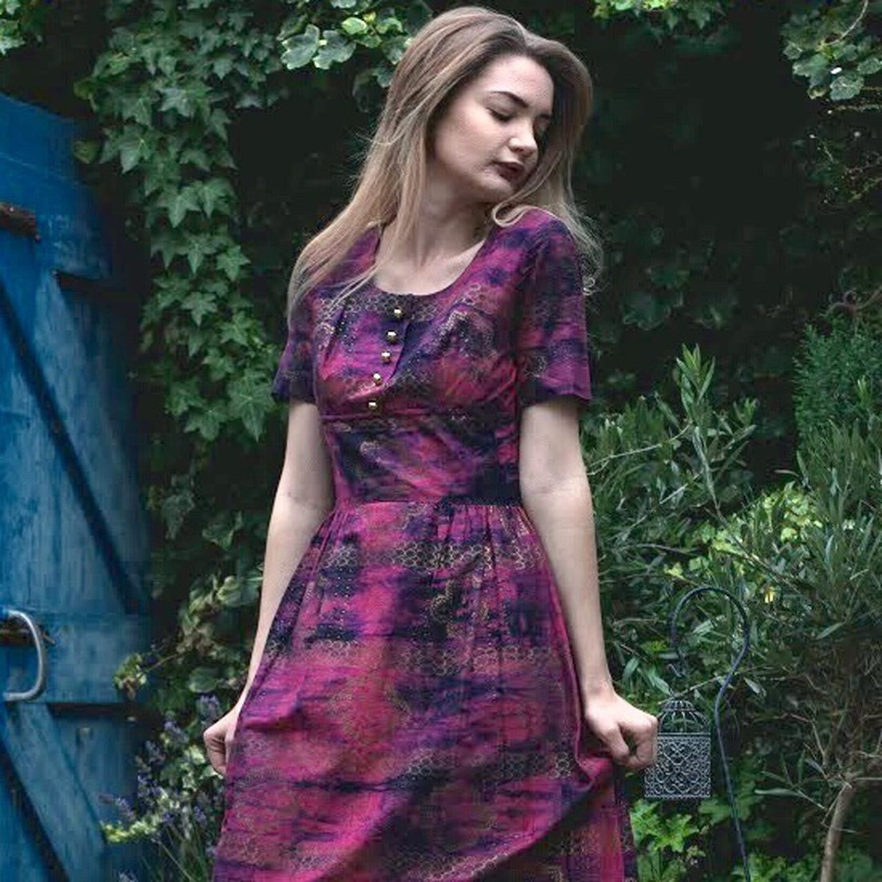 Vintage 70s pink & gold Vera Mont maxi dress