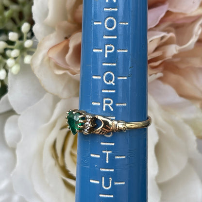 Unreleased: Gold Gilt Silver Green Heart Hands Claddagh Ring S