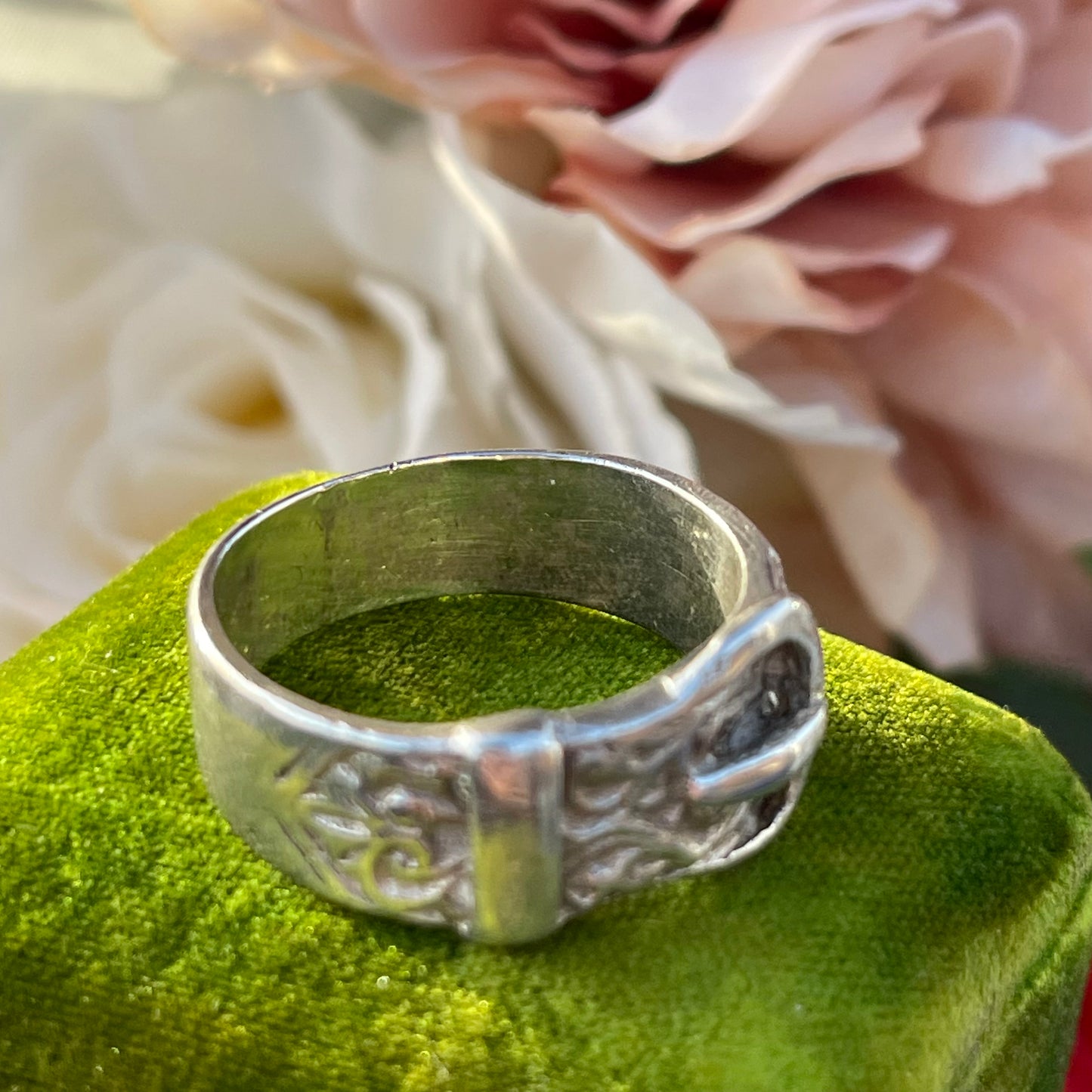 Antique Sterling Silver Victorian Buckle Ring SIL UK S Heavy 7g