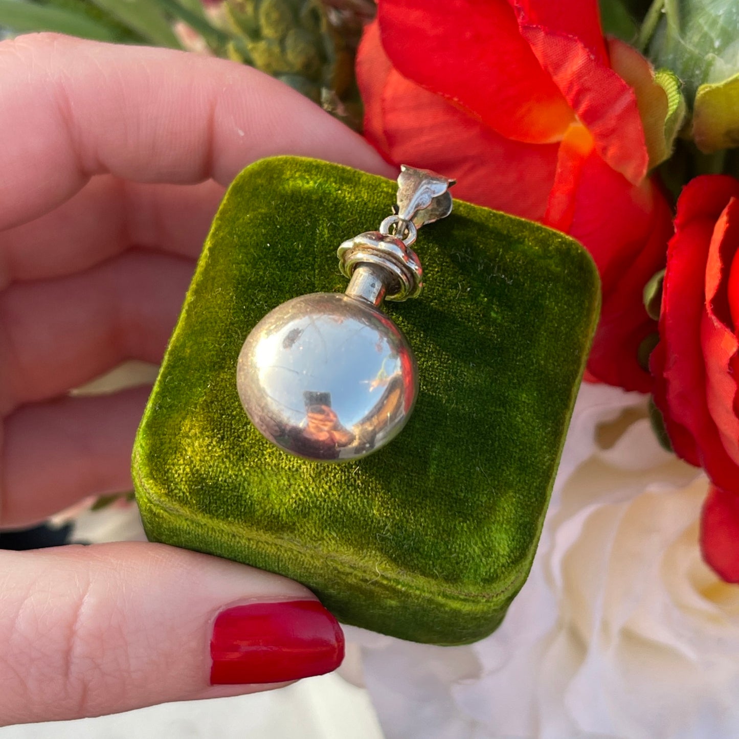 Silver Antique Revival Perfume Bottle Pendant