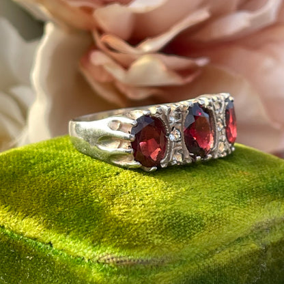 Vintage Sterling Silver 3 triple stone Gypsy Ring Victorian inspired 1977 Q 4.4g