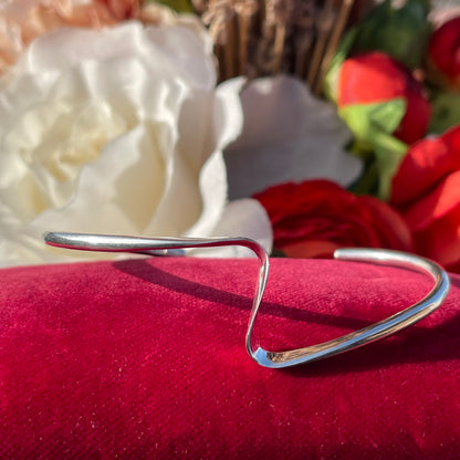 Sterling Silver Modernist Wave Bracelet Bangle cuff 925 Hallmarked TG 11g
