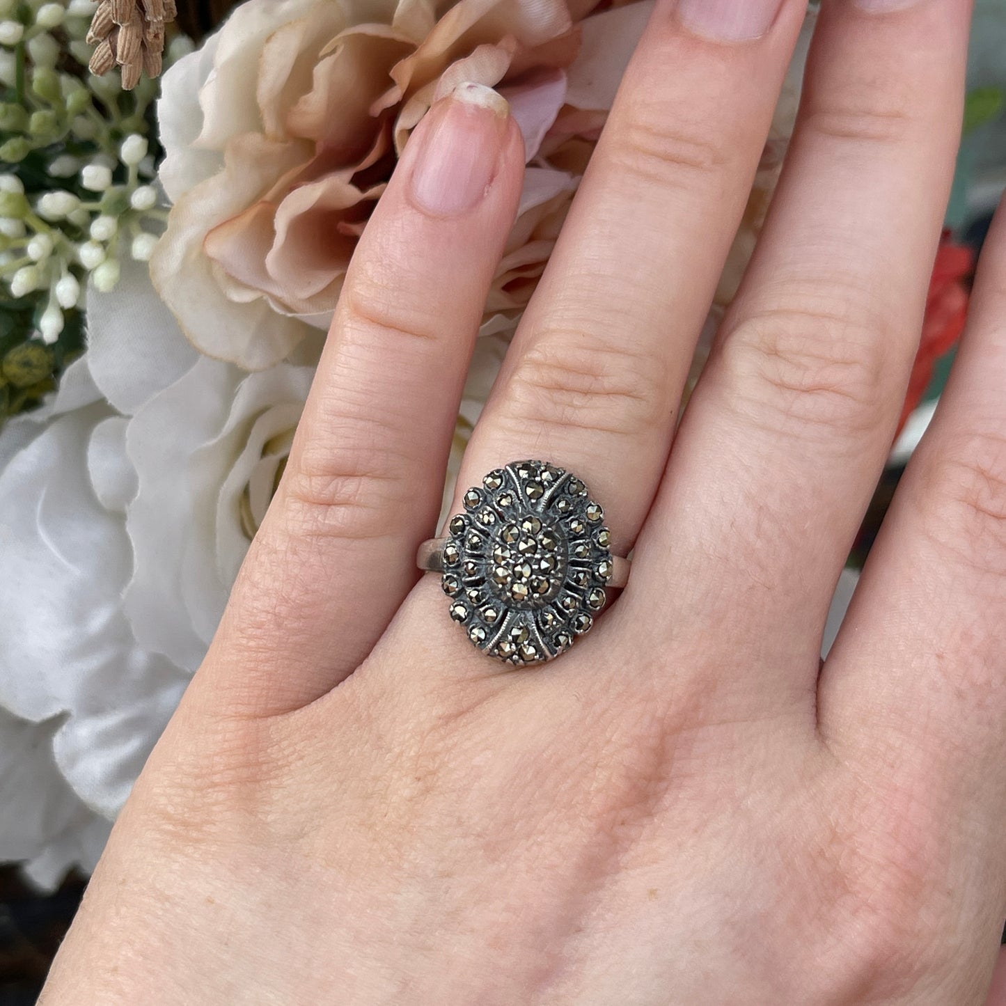 Unreleased: Art Deco Sterling Silver Marcasite Oval Flower Ring O