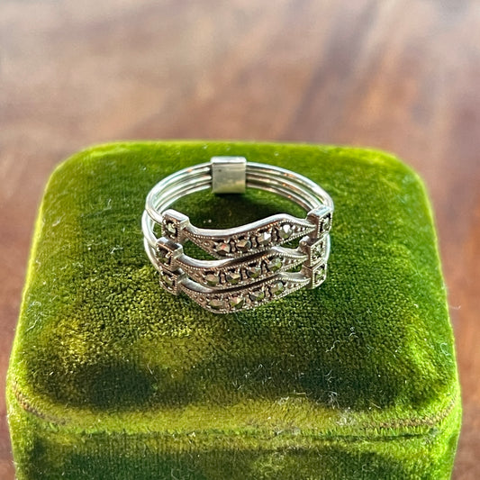 Unreleased: Vintage Sterling Silver Ring L