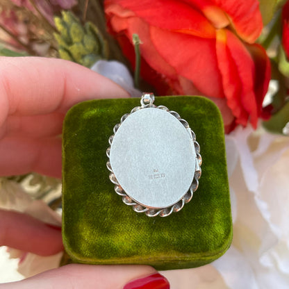 Vintage Silver 70s Victoriana Revival Locket Pendant Necklace