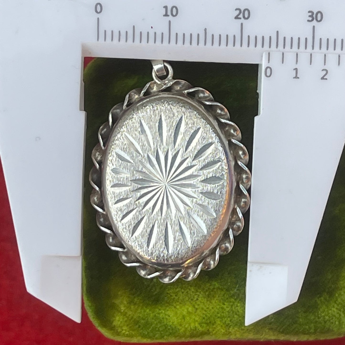 Vintage Silver 70s Victoriana Revival Locket Pendant Necklace