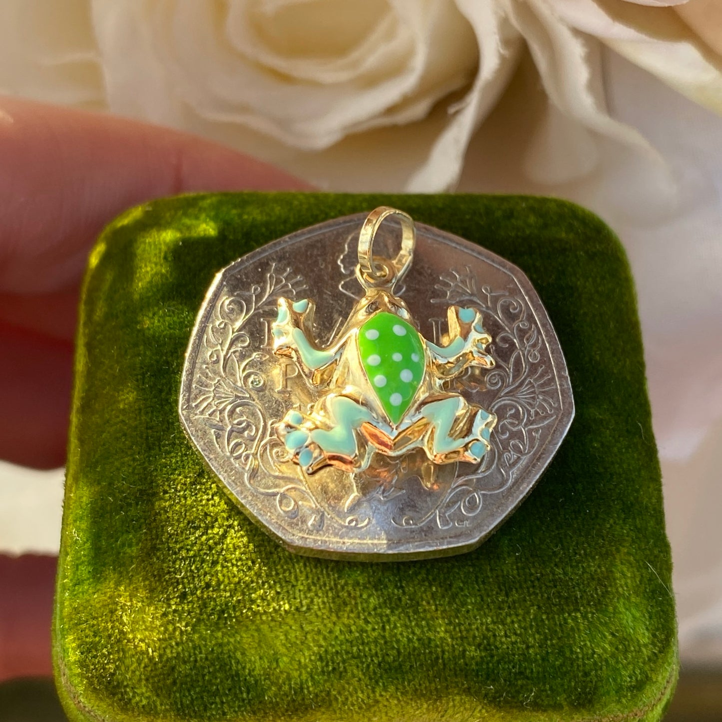 Vintage 9ct Yellow Gold Enamel Frog Charm Puffed 3d
