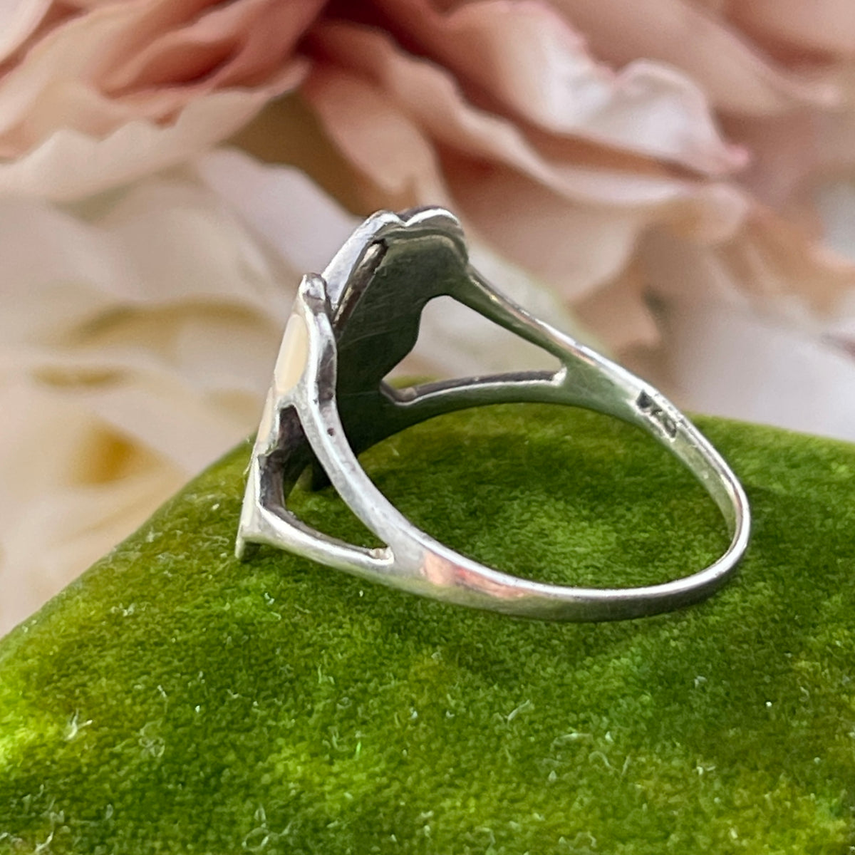Sterling Silver Mother Of Pearl Inlay Butterfly Ring O