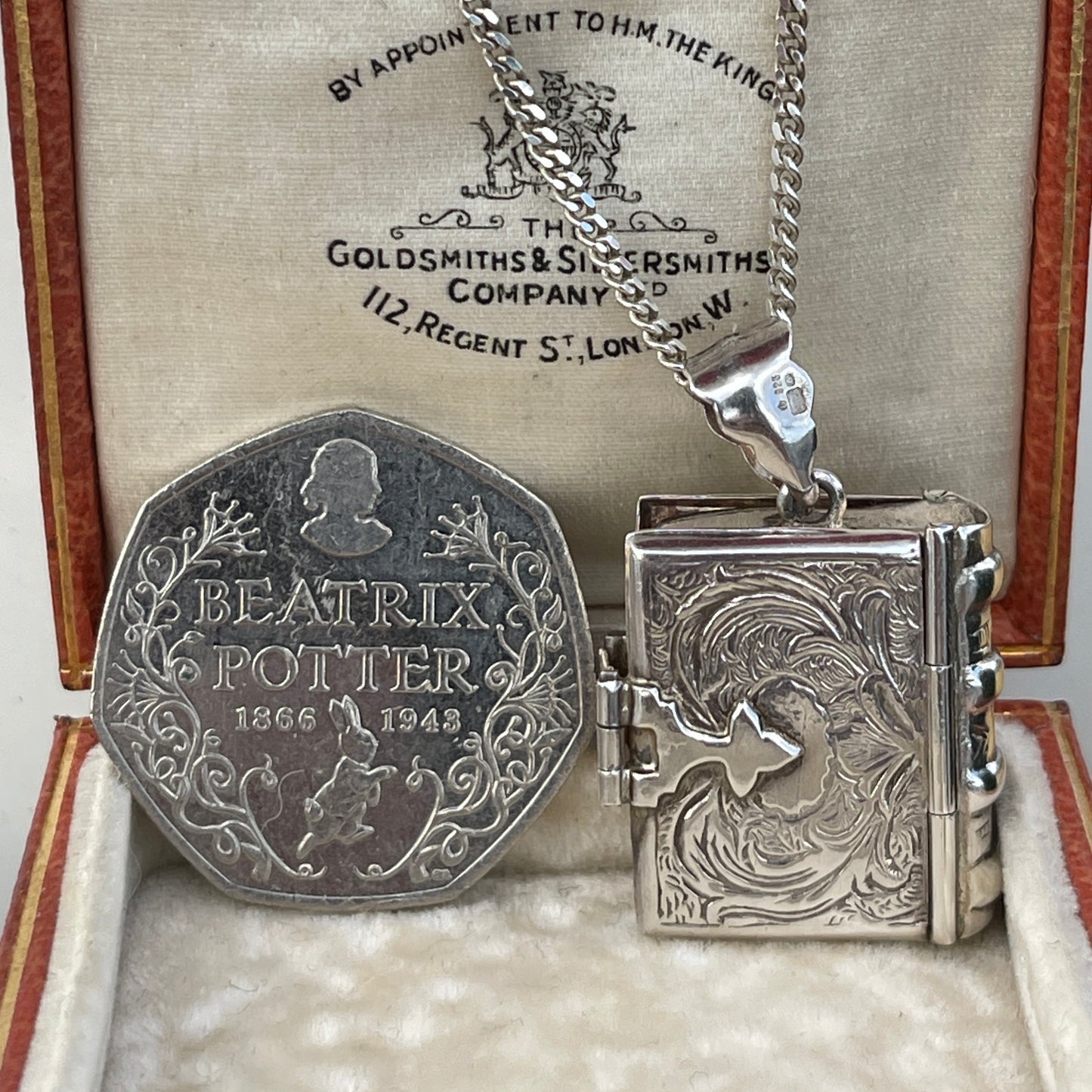 Vintage Sterling Silver Bound Book Locket 15g