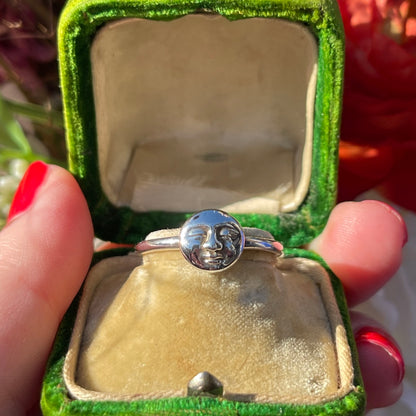 Sterling Silver Moon Face Ring Vintage Victorian Look Celestial Style As above U