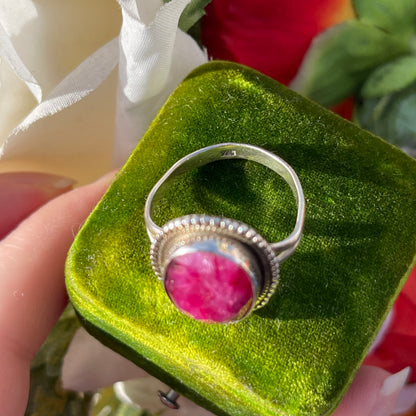 Vintage Sterling Silver Ruby Pink Statement Ring Q