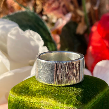 Vintage Sterling Silver Heavy Thick Band Modernist Textured Ring V/W