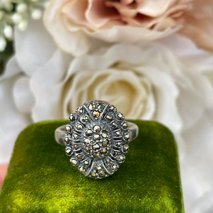 Unreleased: Art Deco Sterling Silver Marcasite Oval Flower Ring O
