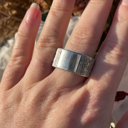 Vintage Sterling Silver Heavy Thick Band Modernist Textured Ring V/W