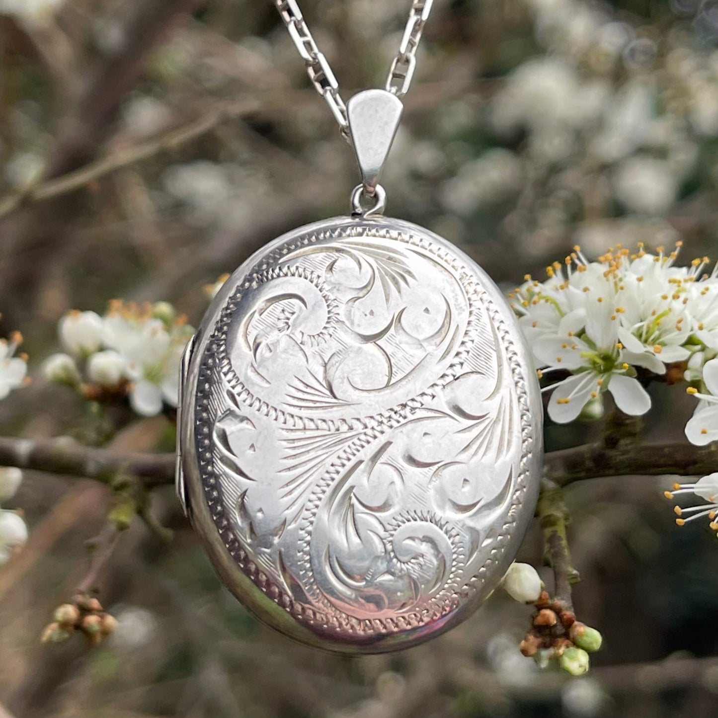 Vintage Sterling Silver Large Filigree Locket 1983