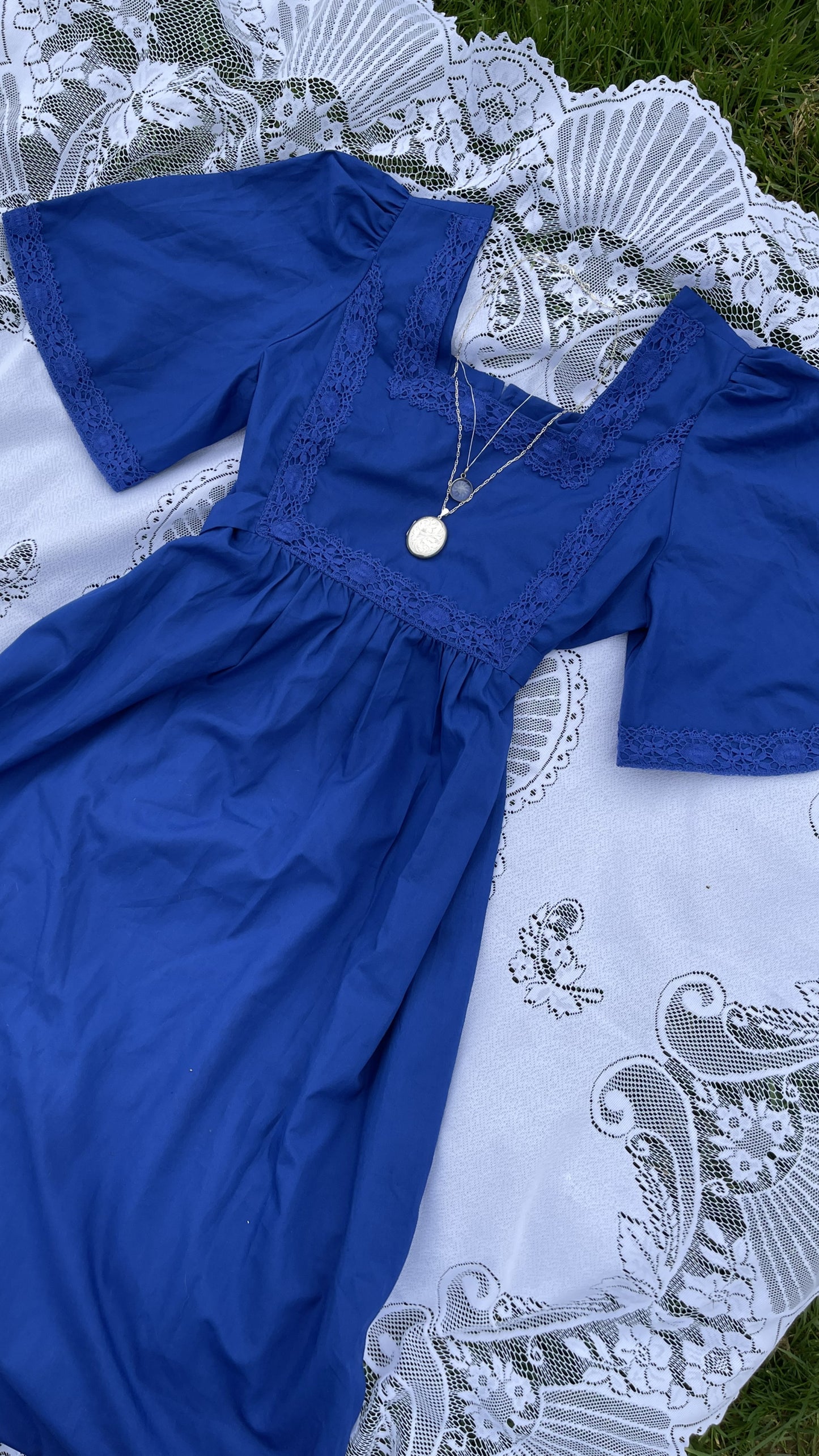 Vintage Sterling Silver Large Filigree Locket 1983