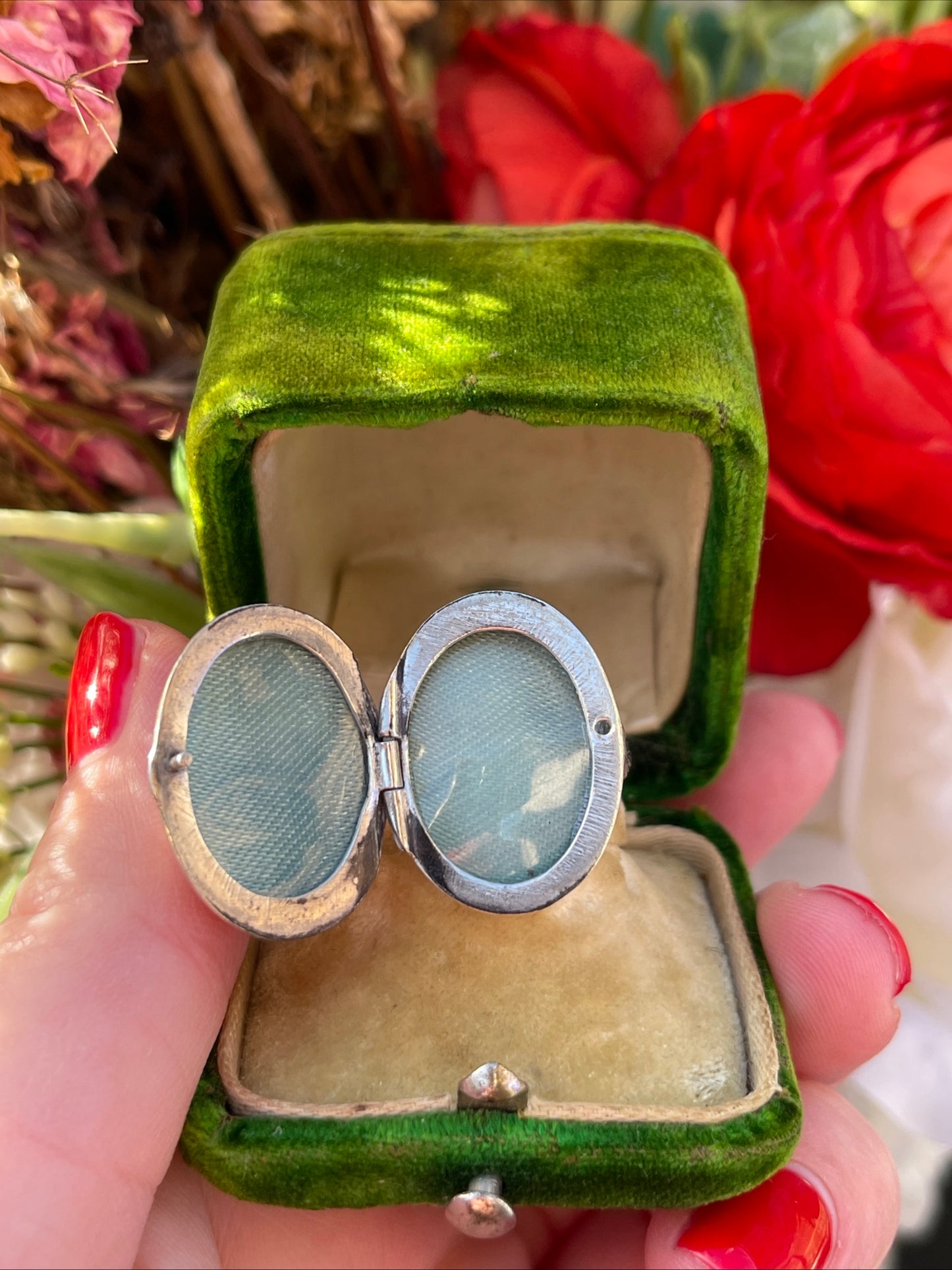 Vintage Sterling Silver Locket Ring Engraved Filigree Etched N