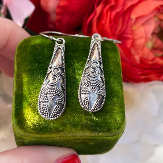 Vintage Sterling Silver Gold Balinese Filigree Teardrop earrings