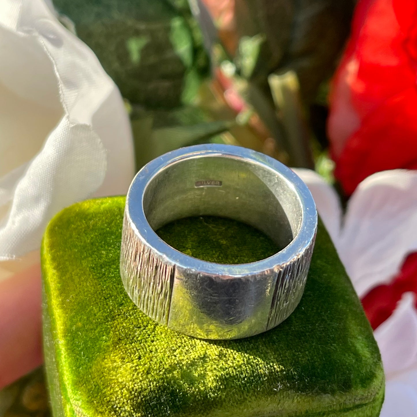 Vintage Sterling Silver Heavy Thick Band Modernist Textured Ring V/W