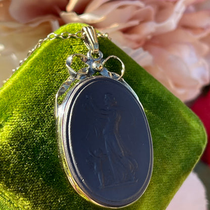 Vintage Sterling Silver Gold Venus & Cupid Basalt Cameo Necklace Wedgwood
