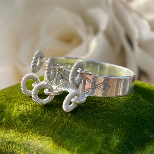 Vintage 60s Swedish Sterling Silver Modernist Loops Etched Sami Ring S 3.2g