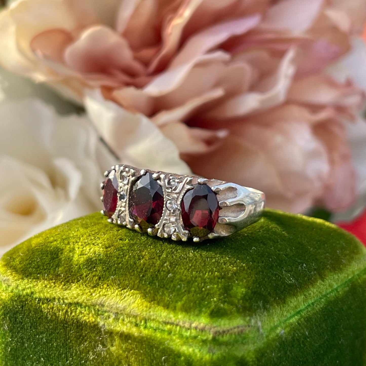 Vintage Sterling Silver 3 triple stone Gypsy Ring Victorian inspired 1977 Q 4.4g