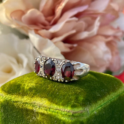 Vintage Sterling Silver 3 triple stone Gypsy Ring Victorian inspired 1977 Q 4.4g