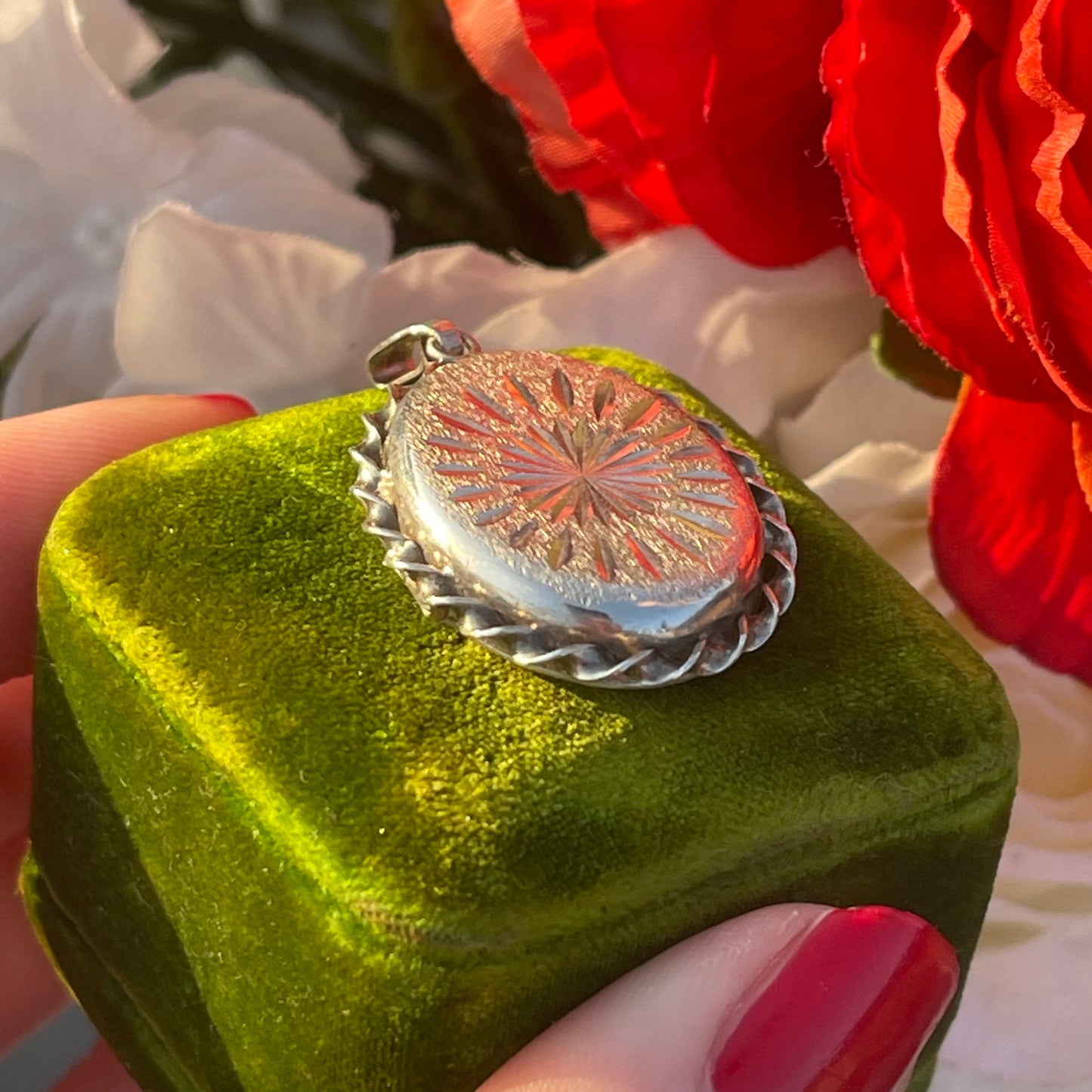 Vintage Silver 70s Victoriana Revival Locket Pendant Necklace