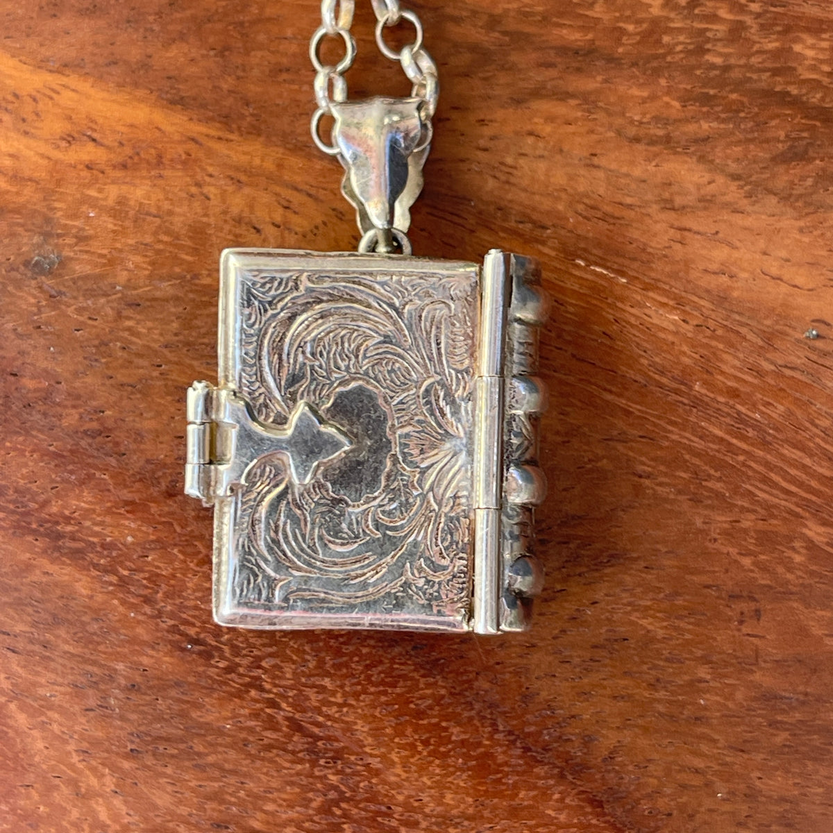 Unreleased: Vintage Sterling Silver Bound Book Locket 15g (2 of 2 available)