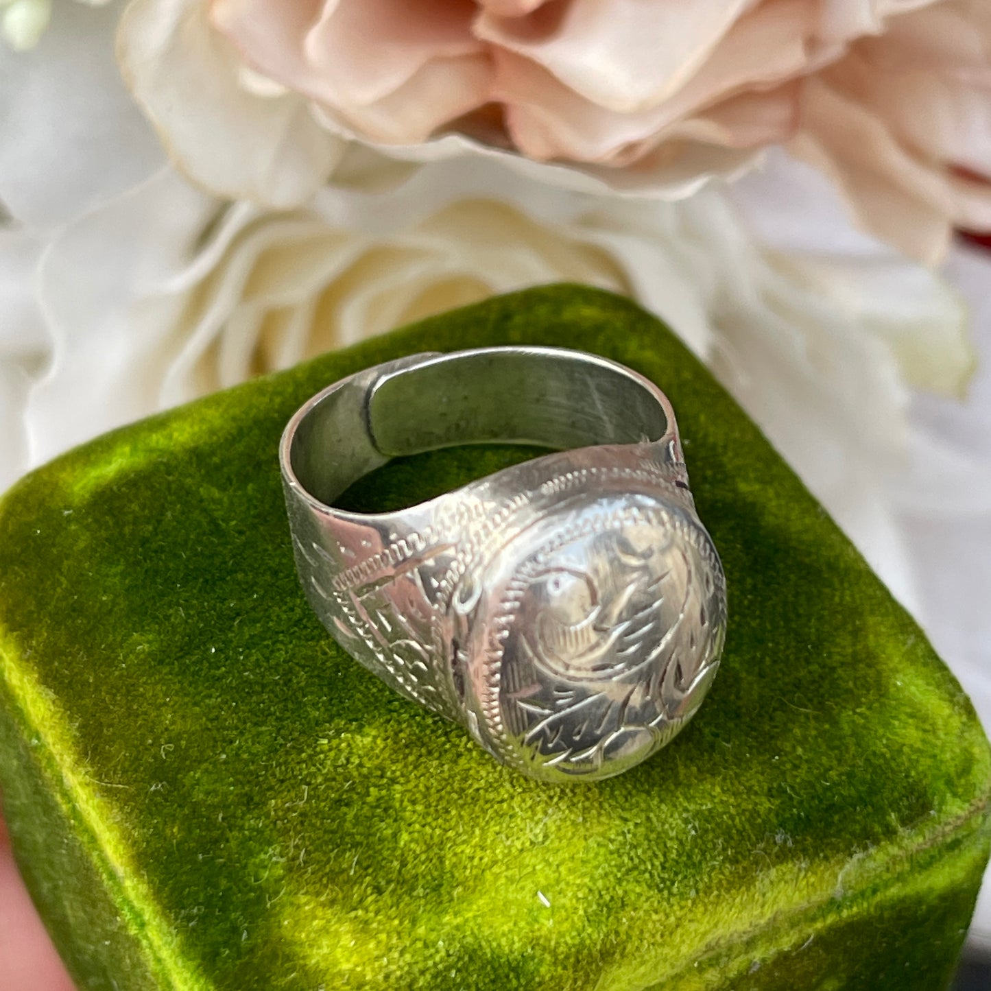 Unreleased: Vintage Sterling Silver Locket Ring Engraved Filigree Etched T
