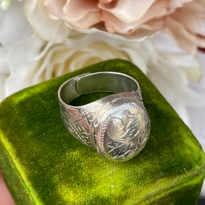 Unreleased: Vintage Sterling Silver Locket Ring Engraved Filigree Etched T