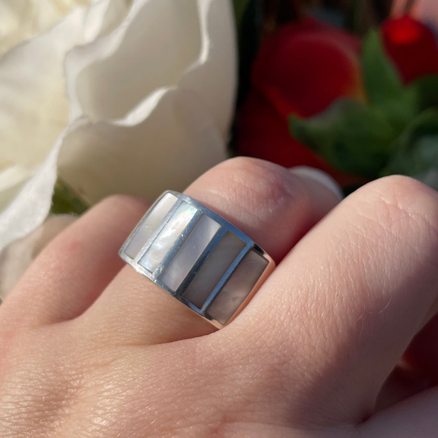 Vintage Sterling Silver Mother Of Pearl Panel Chunky Ring Q