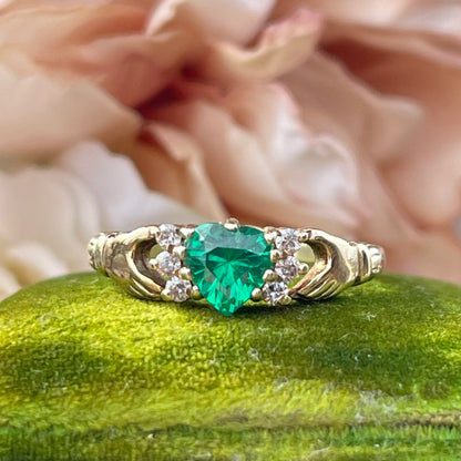 Gold Gilt Silver Green Heart Hands Claddagh Ring S