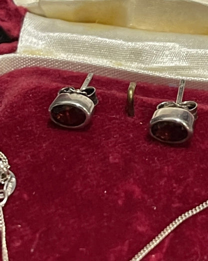 Vintage Sterling Silver Garnet Necklace Earrings Set