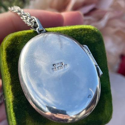 Vintage 1978 Sterling Silver Traditional Filigree Oval Locket 1.5” 38mm 17g