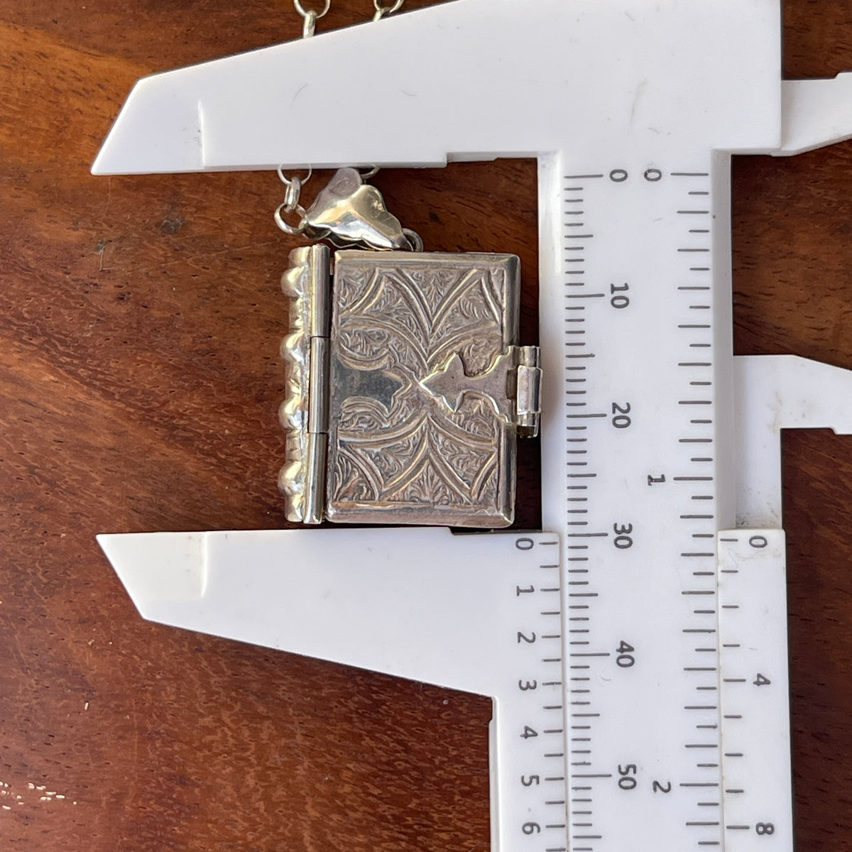 Unreleased: Vintage Sterling Silver Bound Book Locket 15g (2 of 2 available)