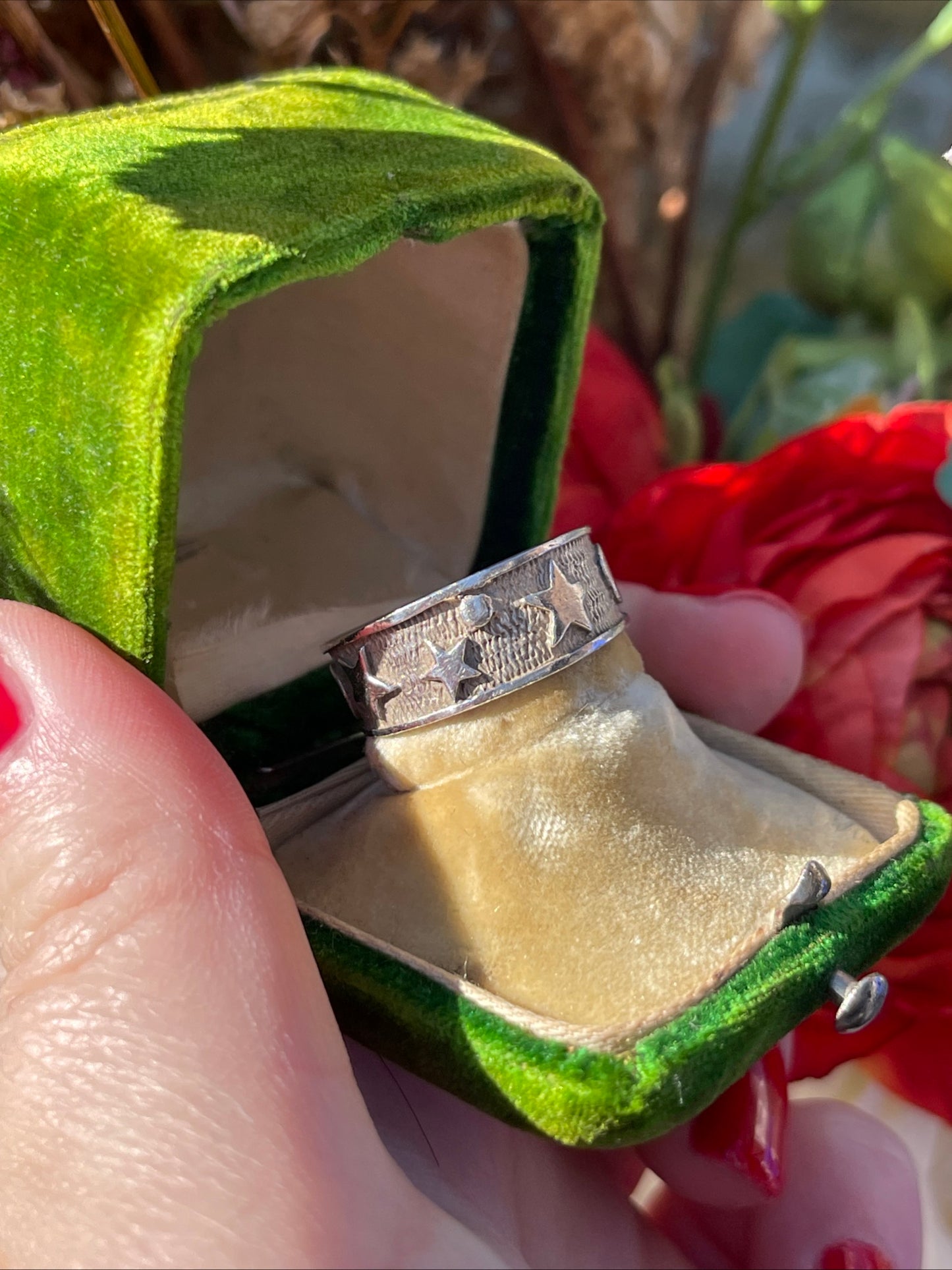 Vintage Sterling Silver Celestial Ring Moon Stars Chunky Q-R