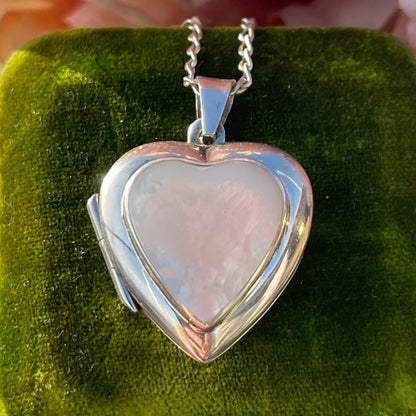 Vintage Sterling Silver Mother Of Pearl Heart Locket