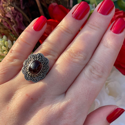 Sterling Silver Ornate Garnet Red Stone Ring Q