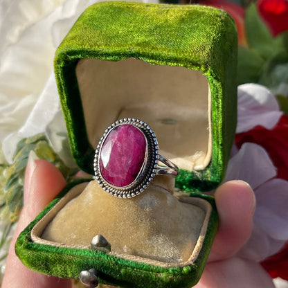 Vintage Sterling Silver Ruby Pink Statement Ring Q