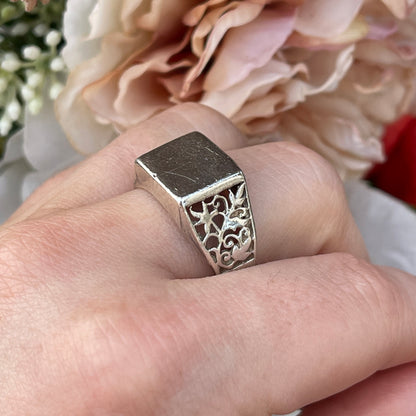 Unreleased: Antique Sterling Silver Openwork Filigree Signet Ring Q