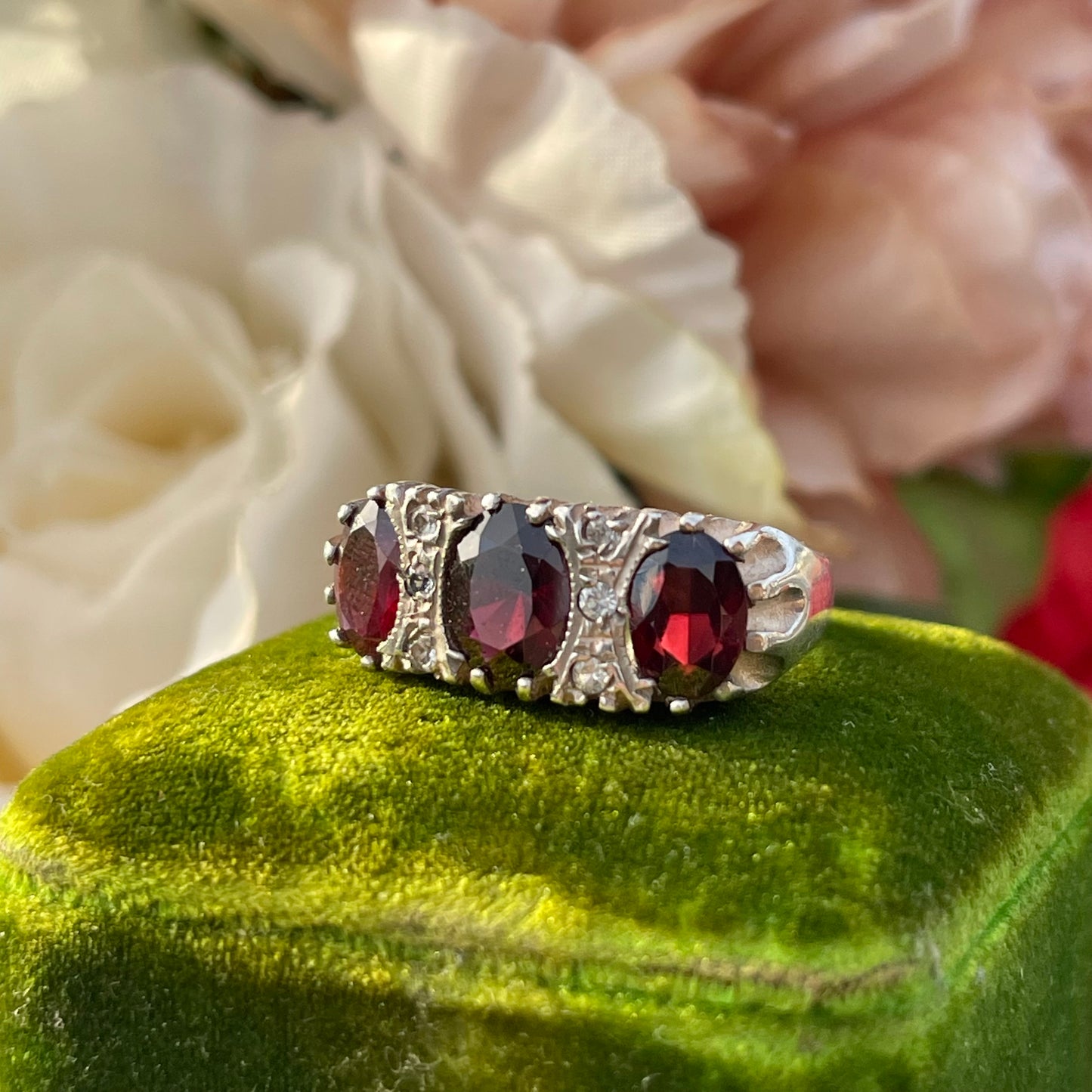 Vintage Sterling Silver 3 triple stone Gypsy Ring Victorian inspired 1977 Q 4.4g