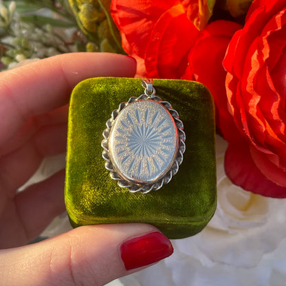 Vintage Silver 70s Victoriana Revival Locket Pendant Necklace