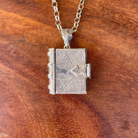 Unreleased: Vintage Sterling Silver Bound Book Locket 15g (2 of 2 available)